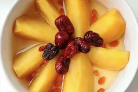 65岁大爷确诊糖尿病，每天吃蒸苹果，半年后复诊，医生：太无知图片