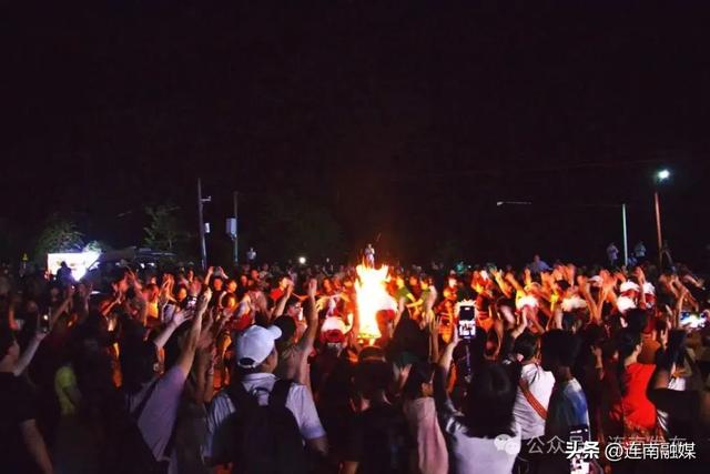 人人人人!连南这场狂欢盛宴嗨翻天🤩多图直击火爆现场丨跟着《瑶族舞曲》去旅行
