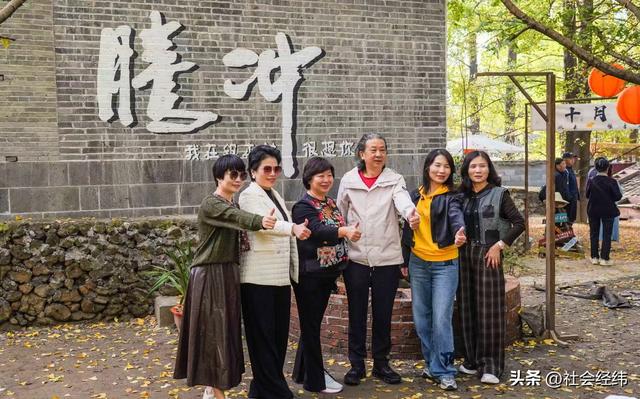 千年银杏染醉腾冲秋——走进“中国银杏第一村”