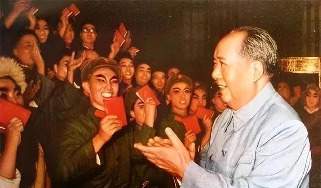 毛主席曾预言：这两个国家是中国将来最大的威胁，如今果然应验！