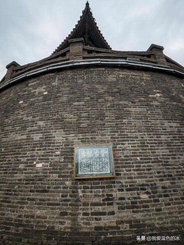 邯郸丛台公园最大的亮点就是里面的一座造型奇特的城堡