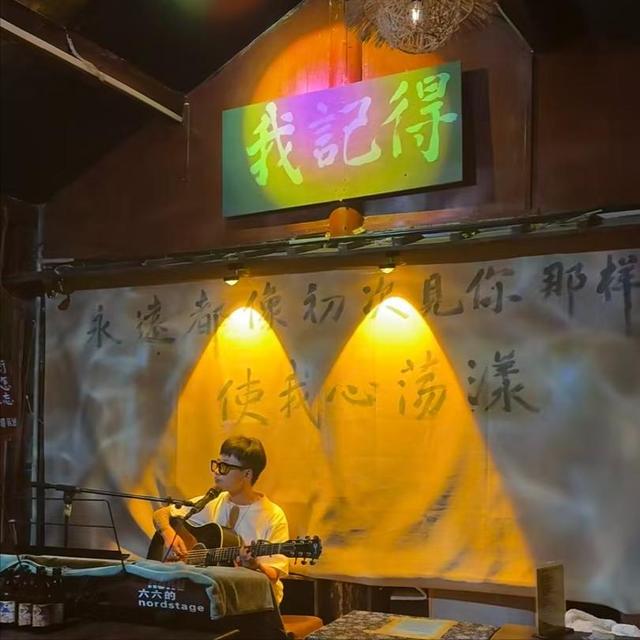 国庆假期仅剩2天，全国最堵10大景区出炉：一眼望不到边的人头！