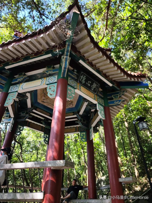 石室寻幽:岁月登山路,初心向云台