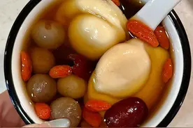 一个月把气血补回来，多喝这4道汤！图片