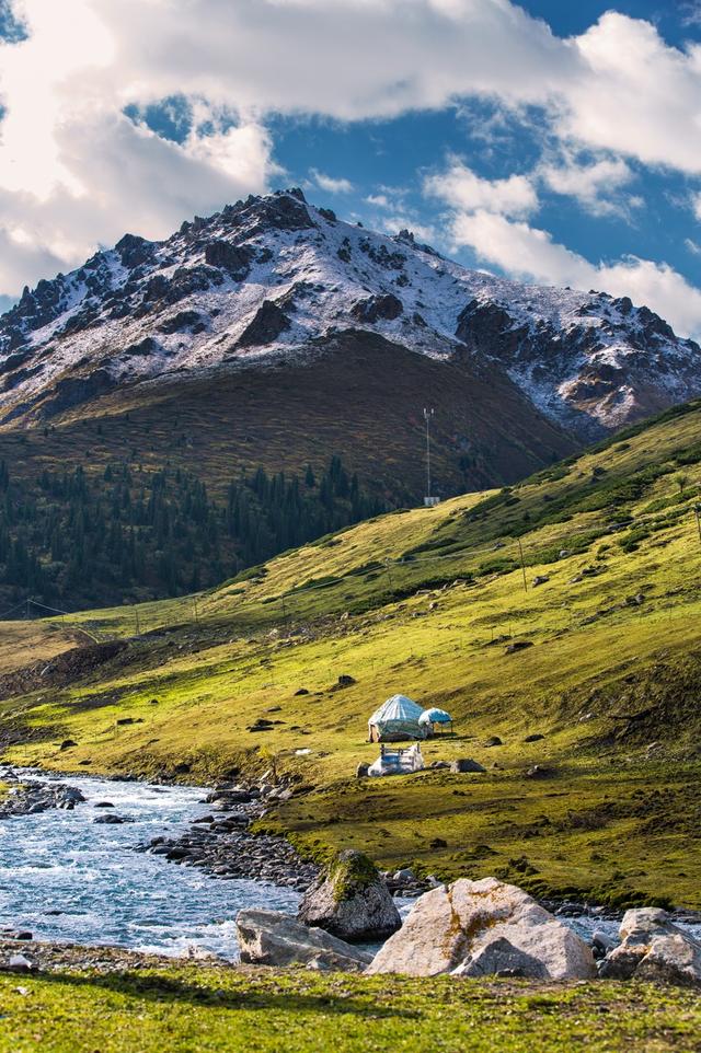 国内自驾游最经典的27条路线，适合退休人士，争取一年走2条！