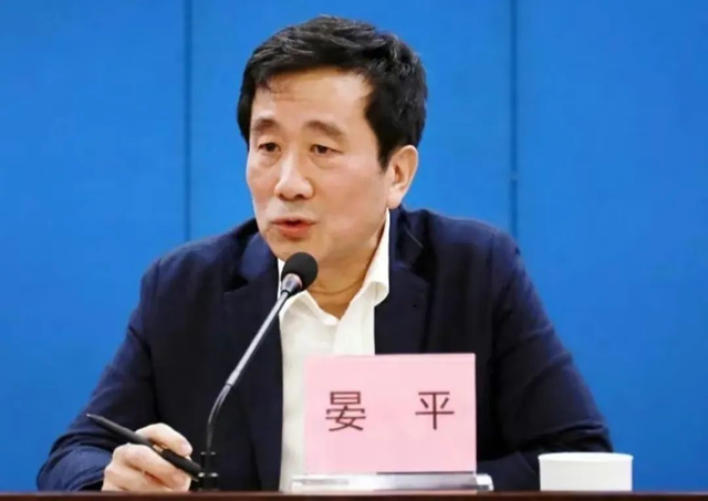 中纪委连发12人被查