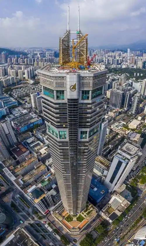 花700亿建中国第一高楼，如今17年过去，高楼却成最大烂尾楼