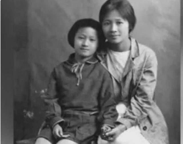 83年陈云接见瞿秋白女儿，闲聊中问：你母亲杨之华什么时候去世的