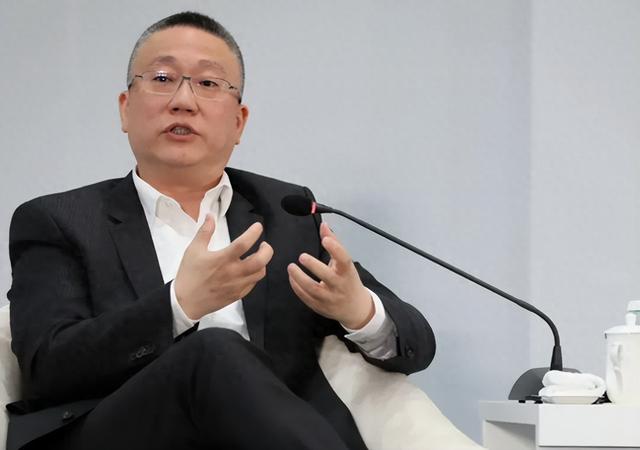 一夜负债200亿？电动车巨头轰然倒塌：终于活成贾跃亭信徒