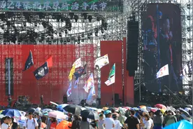 10万人齐聚张北草原音乐节，用Pocket 2肆意出片图片