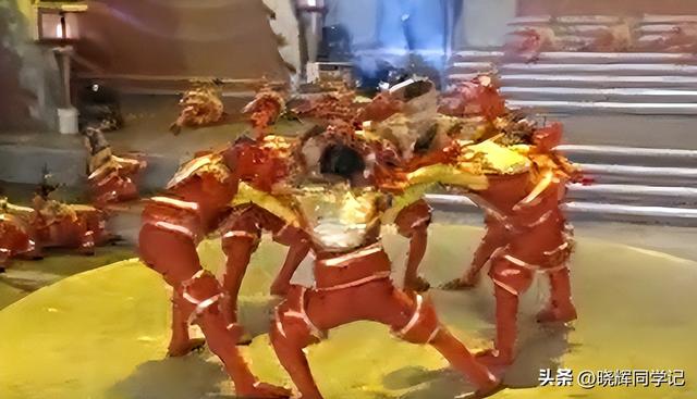 范伟没想到2026春晚仅剩俩月，老搭档赵本山因大鹏一句话口碑暴增