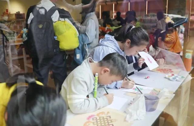 氛围感天花板！国庆逢中秋，到毕棚沟秋色共团圆~