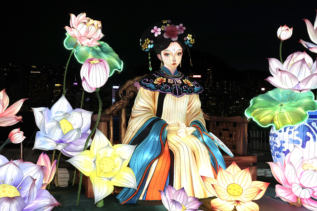 「华服嘉年华」登陆西九文化区 12.8米巨型仙子花灯与维港辉映