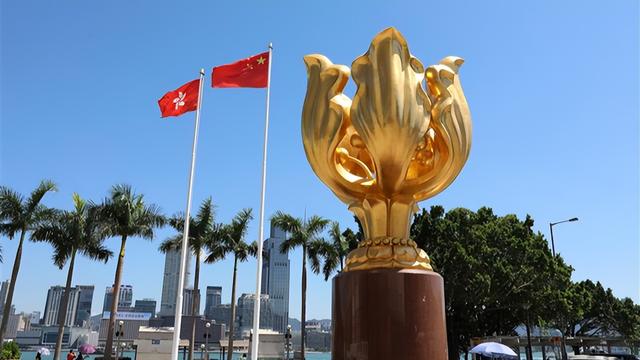 寄生中国150年，背刺中国，出卖华为陷害孟晚舟，今报应大快人心