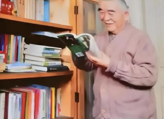 原河南省省长	，后任辽宁省书记，自称是“农民的儿子	”，享年81岁