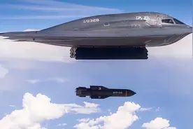 美国轰炸伊朗核设施用了14颗钻地弹？这是在忽悠全世界！仅用7颗图片