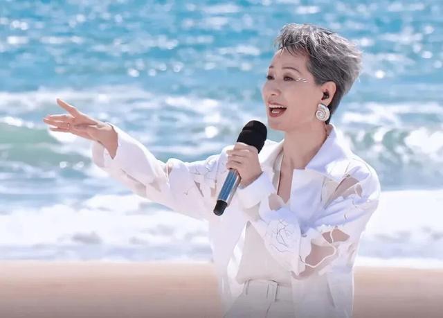 刘晓庆叶童唐国强齐聚综艺，“老baby”们如何掀起内娱新热潮？