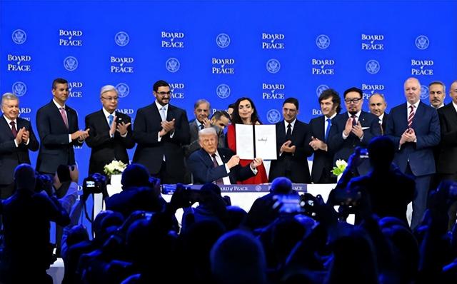 19国已同意，普京愿掏10亿，高市突然发现	，中国不批准提名外交官