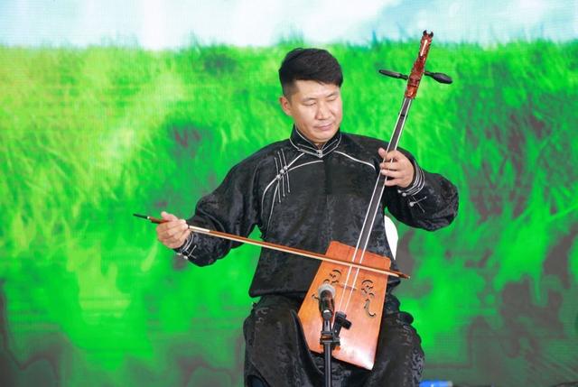 跨越山海 共谋合作—2025合肥文化旅游（鄂尔多斯）推介会成功举办