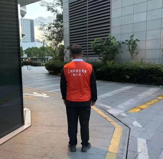 邓紫棋演唱会散场别着急走，免费巴士带你解锁虹口夜精彩！