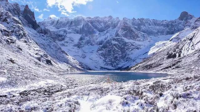 一踩油门，赴莲宝叶则的风景与自由之约