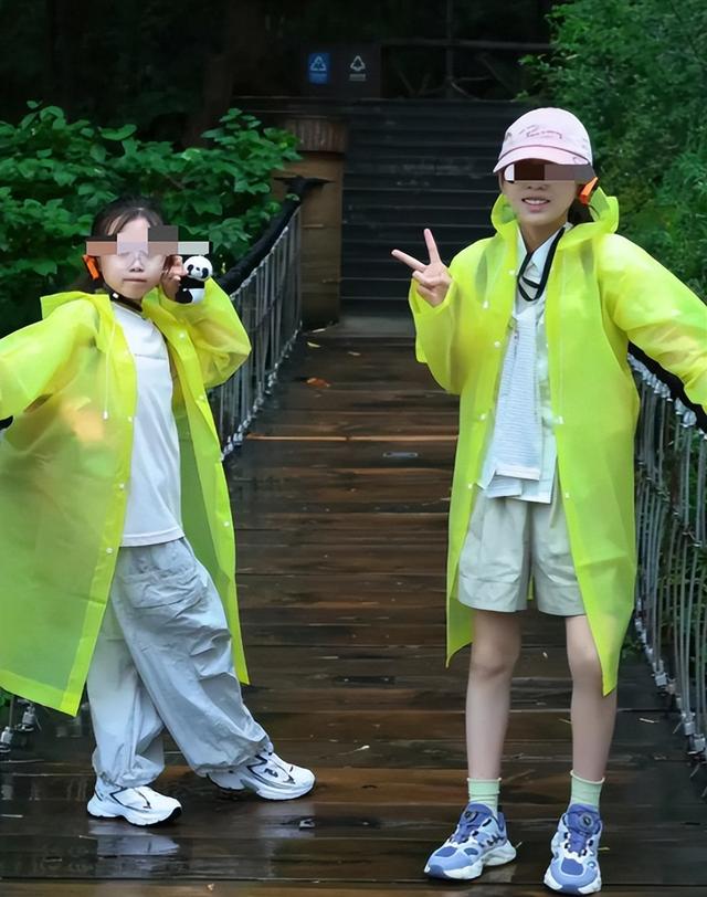 阿坝3对母女遗体又发现一具，在下游17公里石缝中找到，面目全非