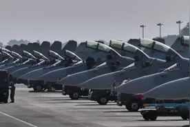 歼11停产10年，歼16服役近400架！空军重型四代机会全面双座化吗图片