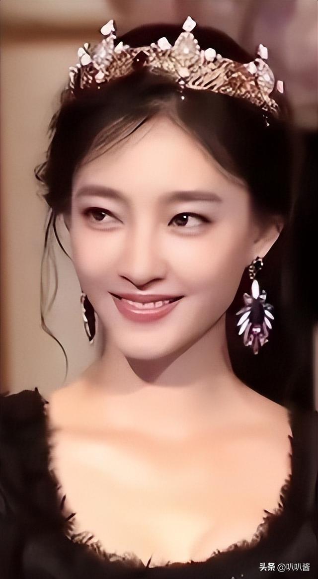 婚内包养奥运冠军，诈骗27位明星近6000万，国脚前妻王媞下场凄惨
