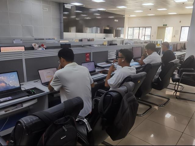 21℃盛夏通信护航 筑牢贵州安顺避暑旅游网络保障线