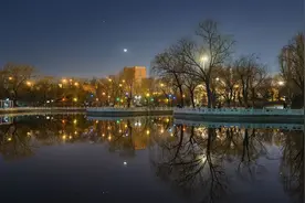限时观测！28日傍晚木星伴月图片