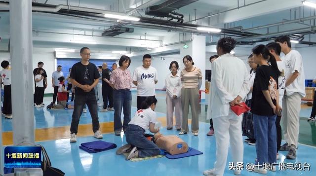 2025十堰市民生实事“十大行动”回头看丨十堰医疗服务再优化 就医减负更利民