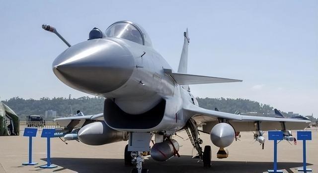 战争一旦爆发，中国3000架飞机根本上不了场？俄专家讲出了真相