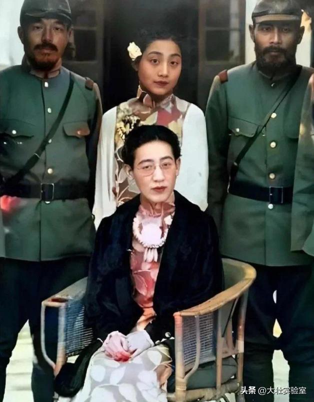这就是汉奸川岛芳子真实模样，被日本养父玷污，为何甘愿当汉奸?