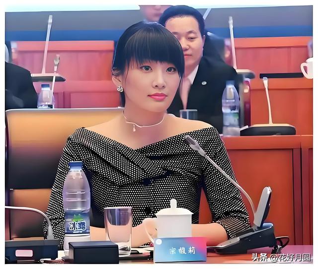 娃哈哈宫斗大戏落幕！宗馥莉黯然交权，叔叔朋友圈痛批：刚易折