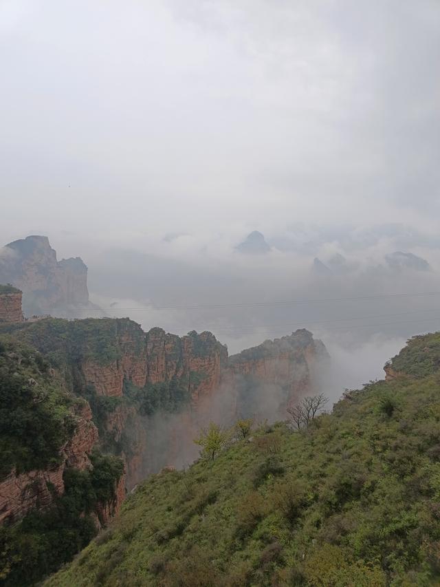 散文：雨中太行行