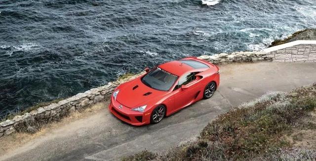 丰田GR GT首发在即，V8混动猛兽能否撼动超跑格局？