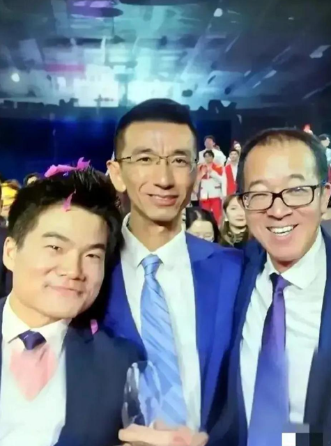 俞敏洪官宣孙东旭离职东方甄选，文案信息量大，证实董宇辉没说错