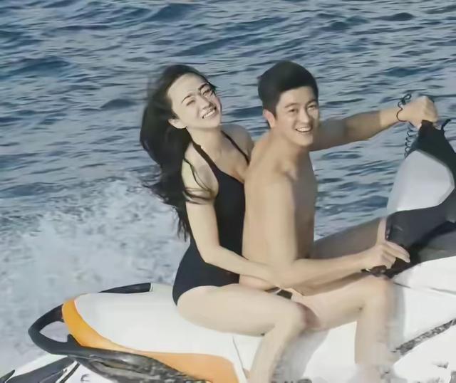 霍思燕和杜江在海上冲浪，每一个镜头都像拍大片	，俩人玩得真刺激