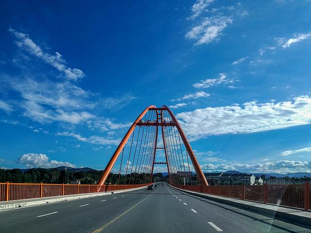 青海旅游-海南州-贵德县千姿湖湿地风景区、清清黄河水景区