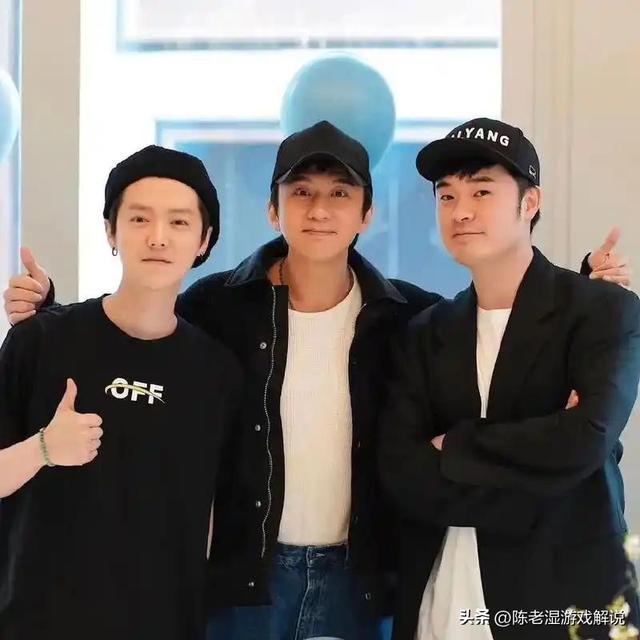 分手传闻仅4月，女友关晓彤高调官宣喜讯，鹿晗终于可以放心了