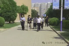 孙燕飞在中阳一中调研高考准备工作图片