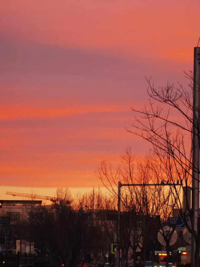 赏京城朝霞垚地扶风偶得楹联请头条师友品鉴 并请任意和对上下联