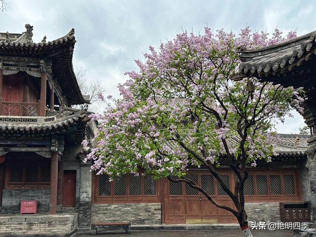 华严寺：“八大辽构”之七，拥有最美辽塑菩萨和最美古代书橱