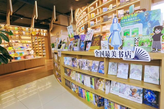 曲靖书城，比景区更安静，比故居更鲜活，触摸这座城市的文化客厅