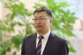开局起步争一流 铆足干劲弄春潮——贯彻落实呼和浩特市深入实施“六个工程”推进大会会议精神访谈图片