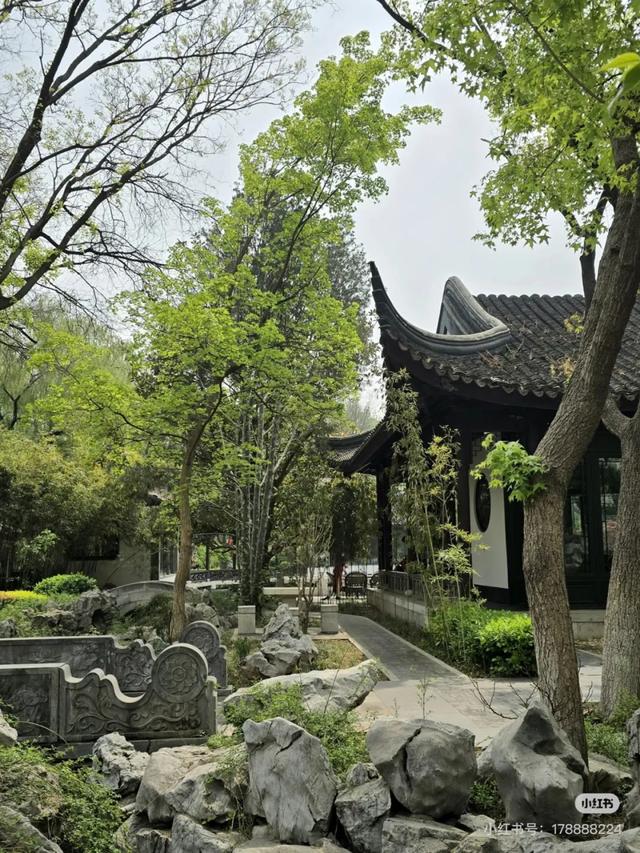 来京20多年,终于走进了一直不敢进的友谊宾馆......