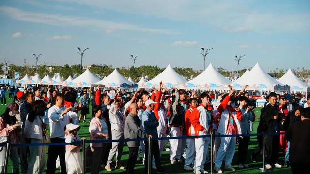 市集、表演、说唱……长春这场嘉年华，太热闹了
