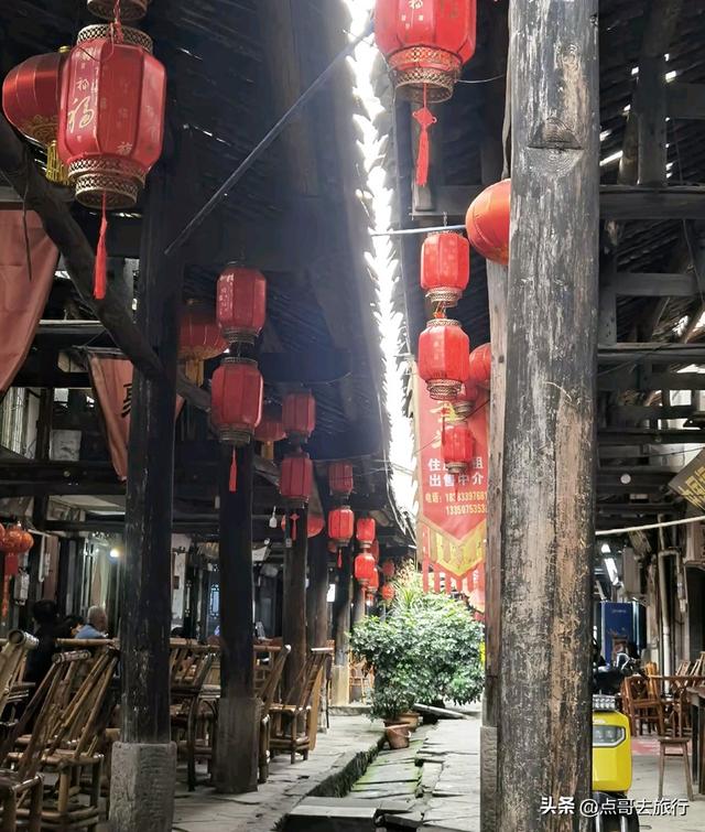 四川被冷落的古镇，中国的诺亚方舟，美食诱人被严重低估！