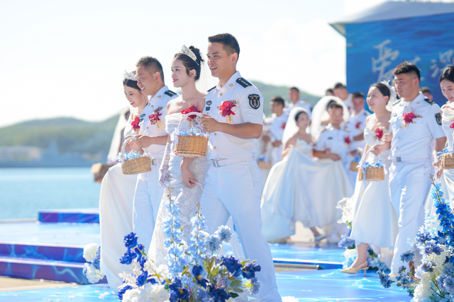 官宣喜讯：他们结婚了，全网祝福