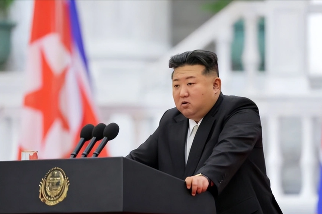 激怒中国后高市再树劲敌，两国罕见联手抗议讨血债，日本惹上事了